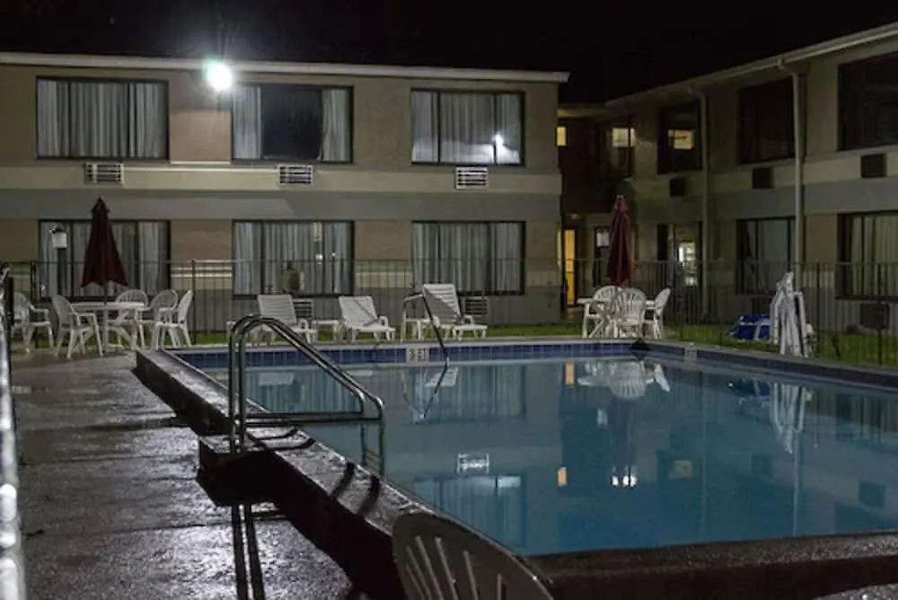 **  Quality Inn Pensacola United States